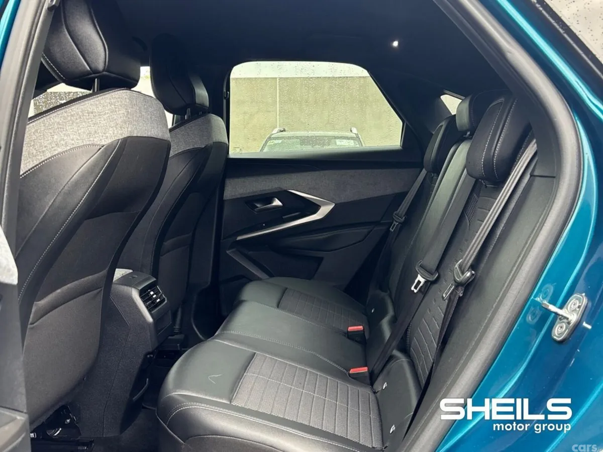 Peugeot 3008 MPV, Electric, 2024, Blue