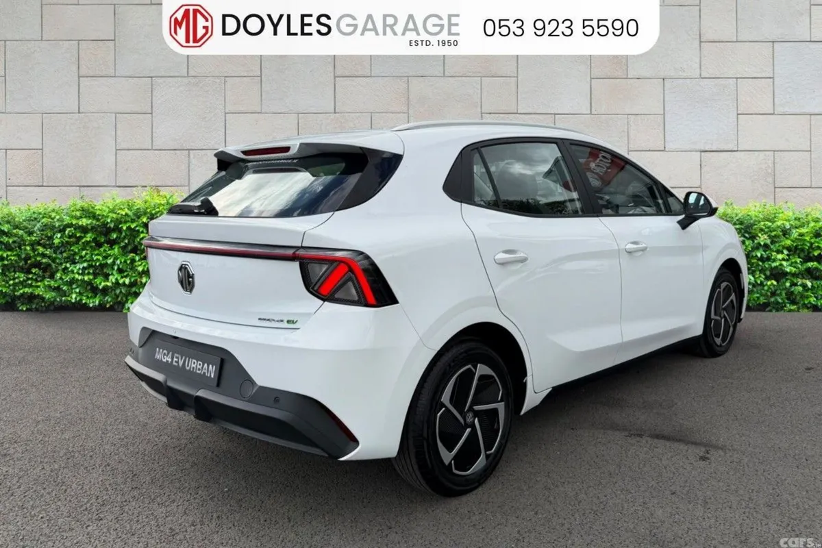 MG MG4 Hatchback, Electric, 2027, White