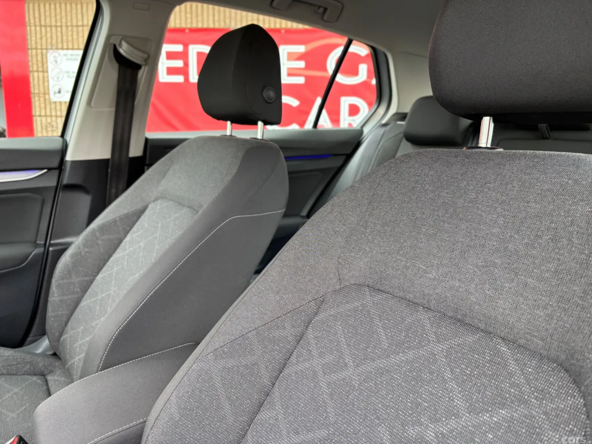 Volkswagen Golf Estate, Petrol, 2021, Grey