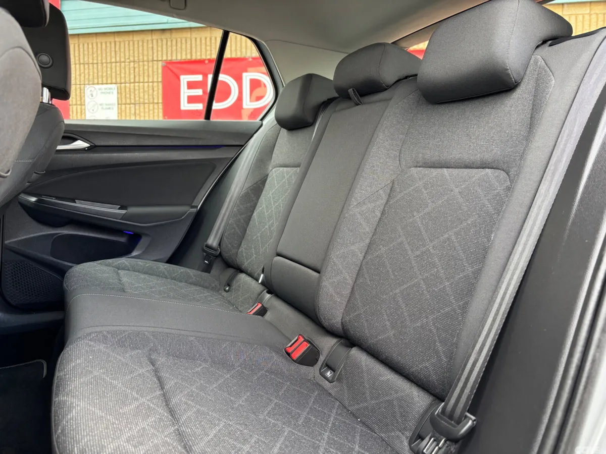 Volkswagen Golf Estate, Petrol, 2021, Grey