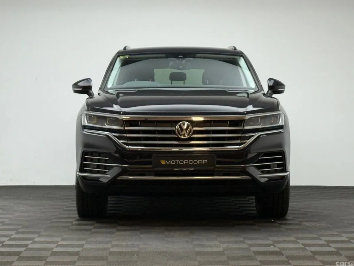 Volkswagen Touareg SUV, Diesel, 2019, Black