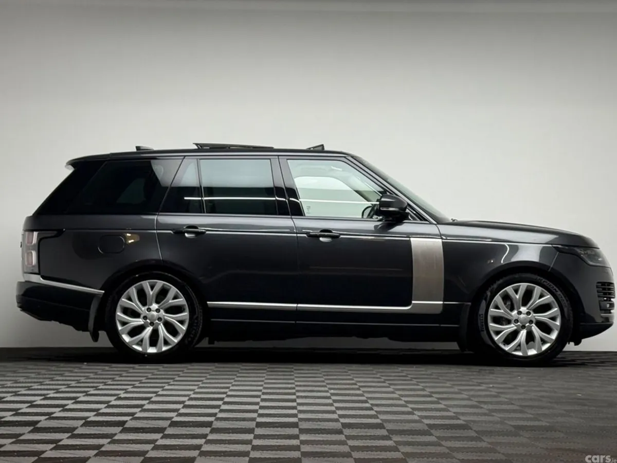 Land Rover Range Rover SUV, Petrol Plug-in Hybrid, 2021, Grey