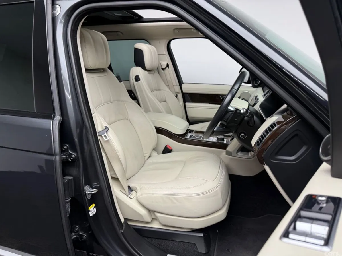 Land Rover Range Rover SUV, Petrol Plug-in Hybrid, 2021, Grey