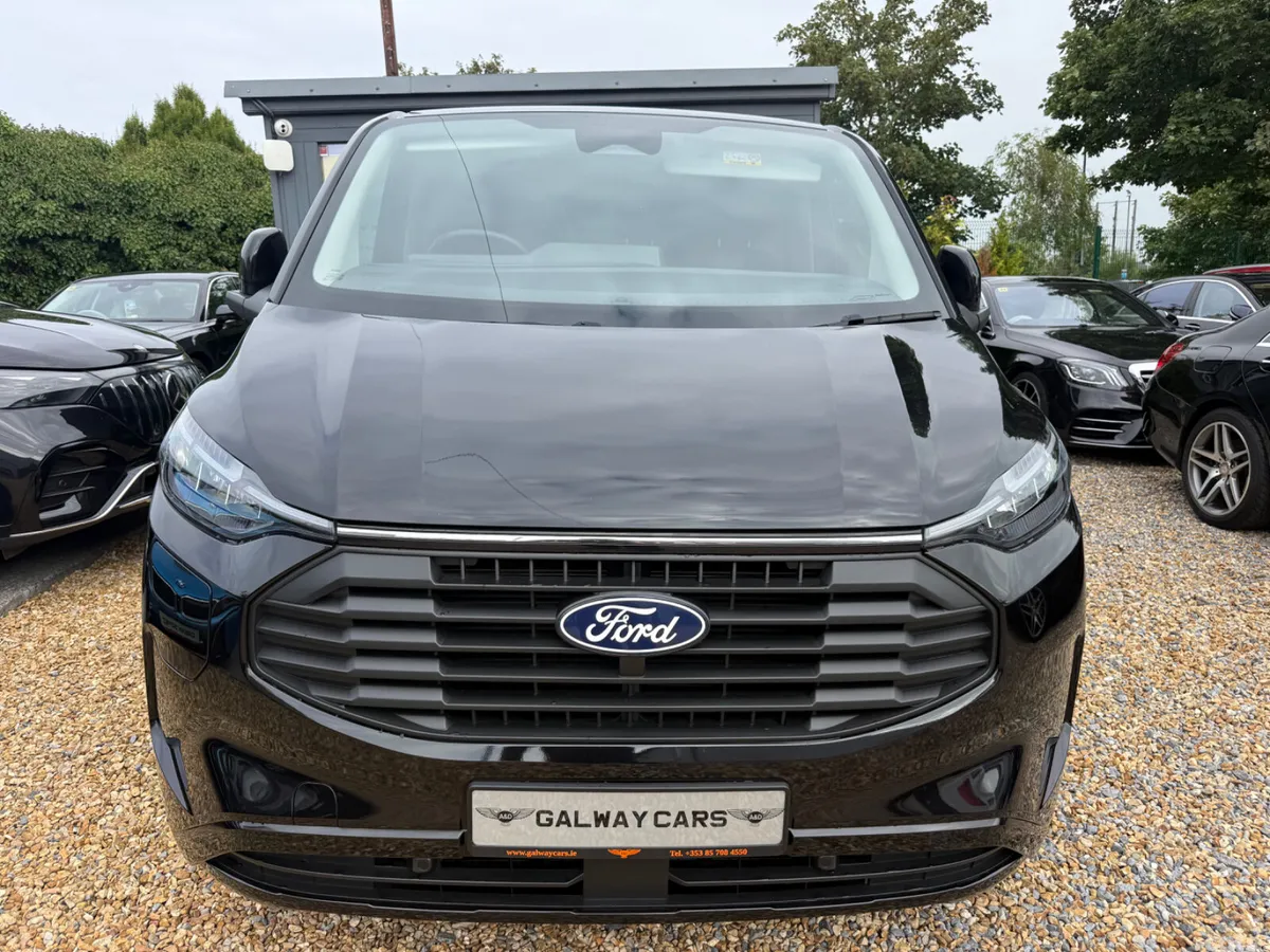 Ford Transit Custom Van, Petrol Plug-in Hybrid, 2025, Black