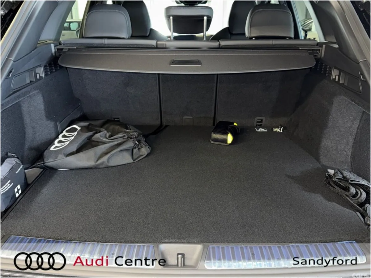 Audi Q5 SUV, Petrol Plug-in Hybrid, 2026, Black