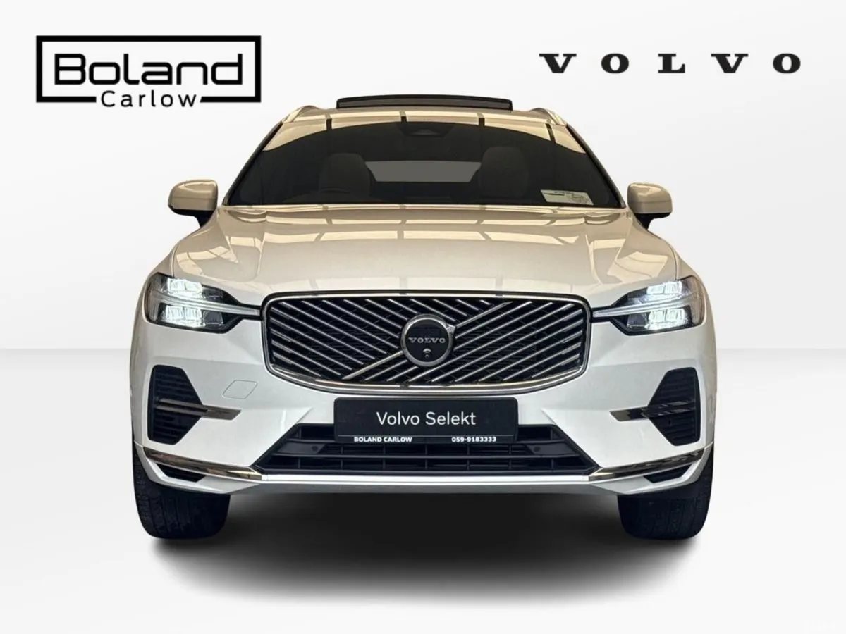 Volvo XC60 SUV, Petrol Plug-in Hybrid, 2025, White