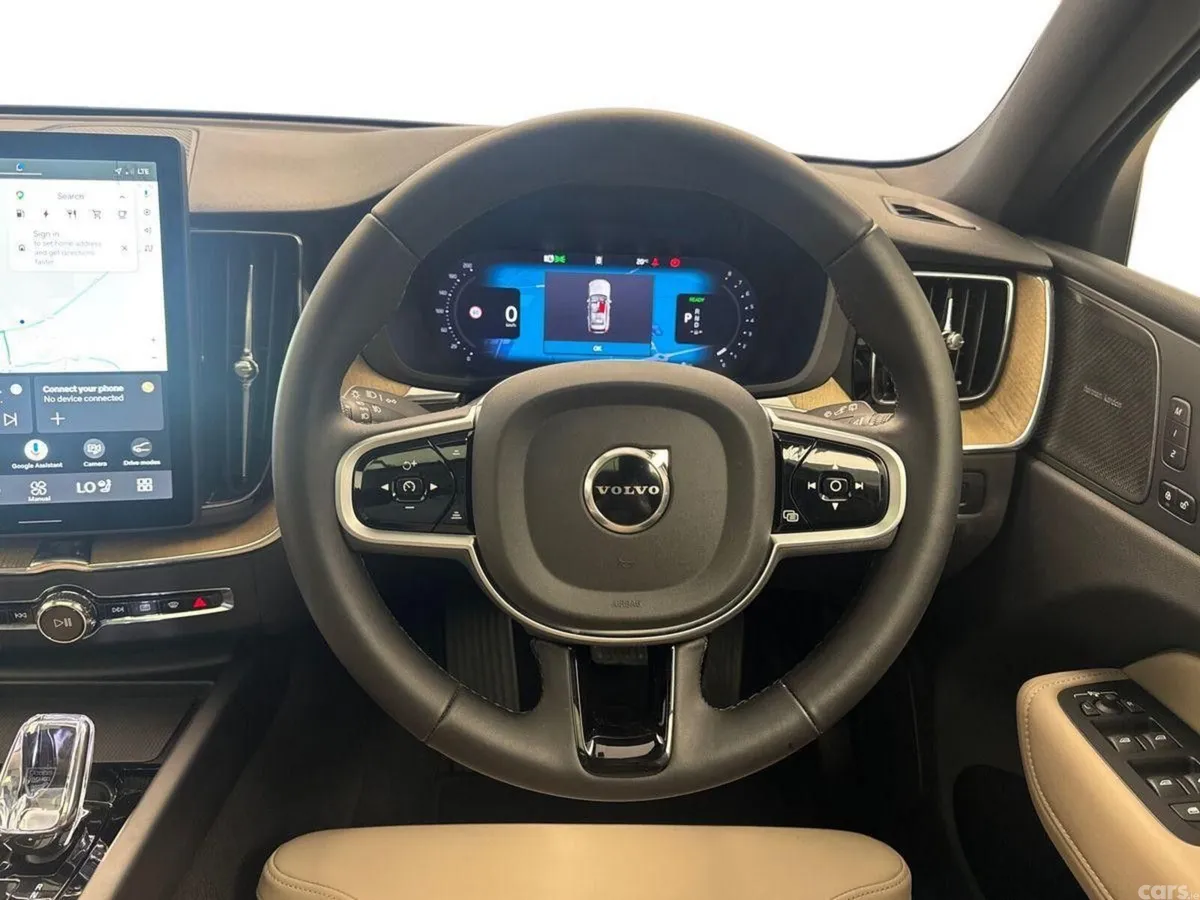 Volvo XC60 SUV, Petrol Plug-in Hybrid, 2025, White