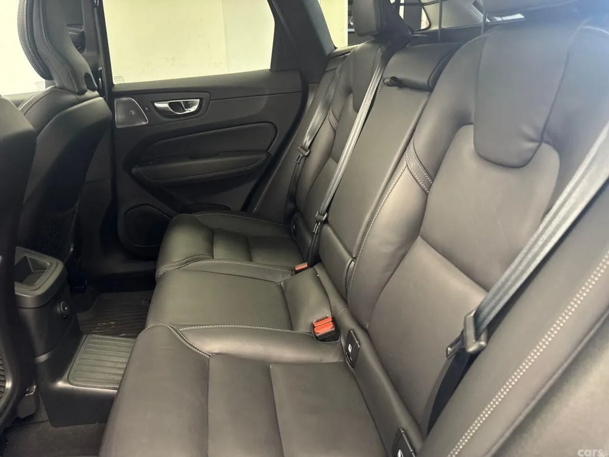 Volvo XC60 SUV, Petrol Plug-in Hybrid, 2024, Grey