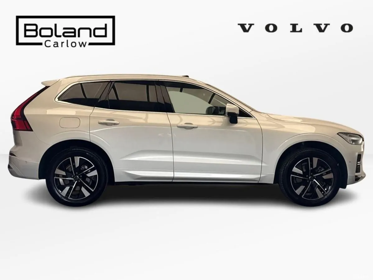 Volvo XC60 SUV, Petrol Plug-in Hybrid, 2025, White
