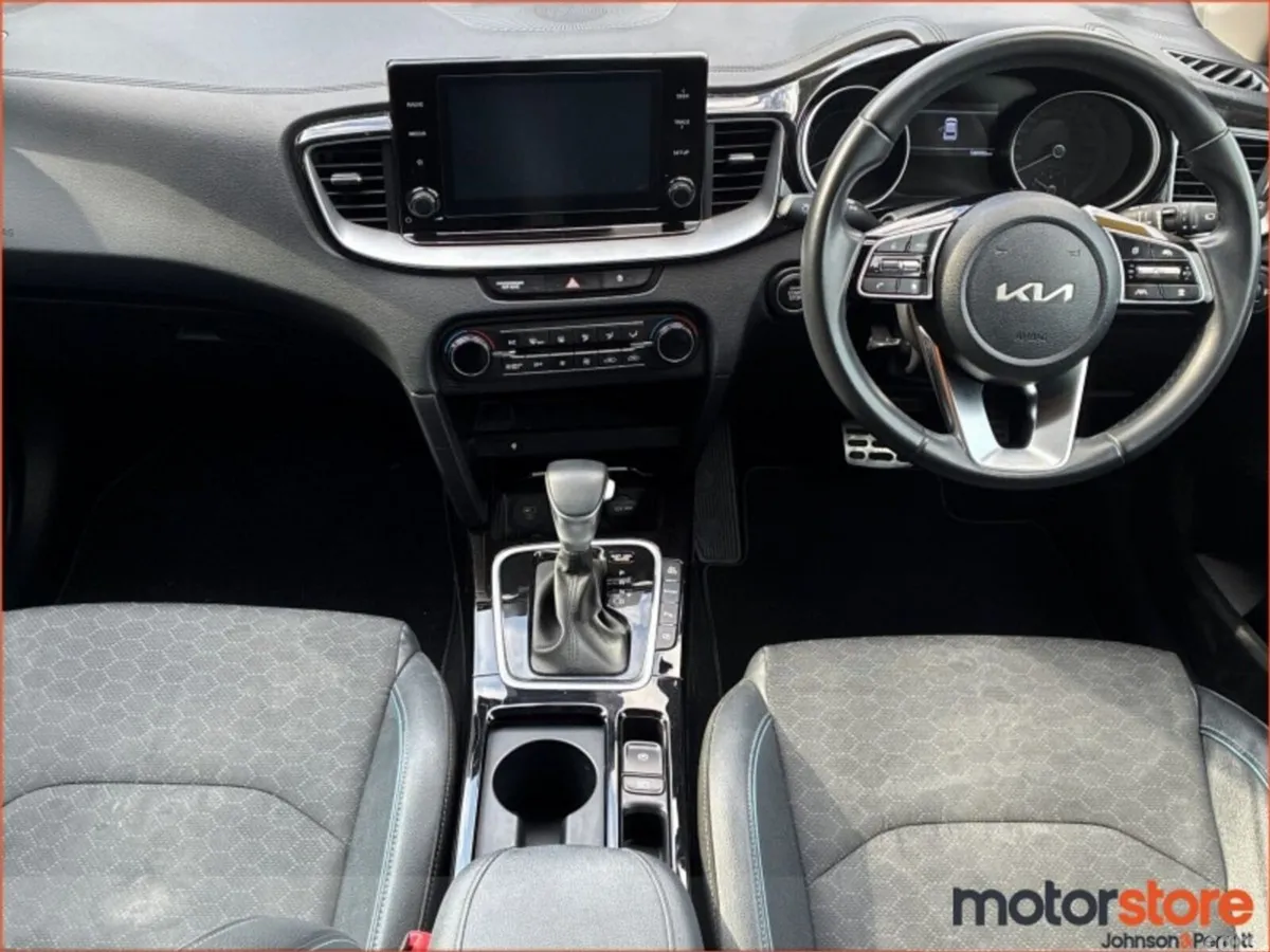 Kia XCeed Hatchback, Petrol Plug-in Hybrid, 2023, Black