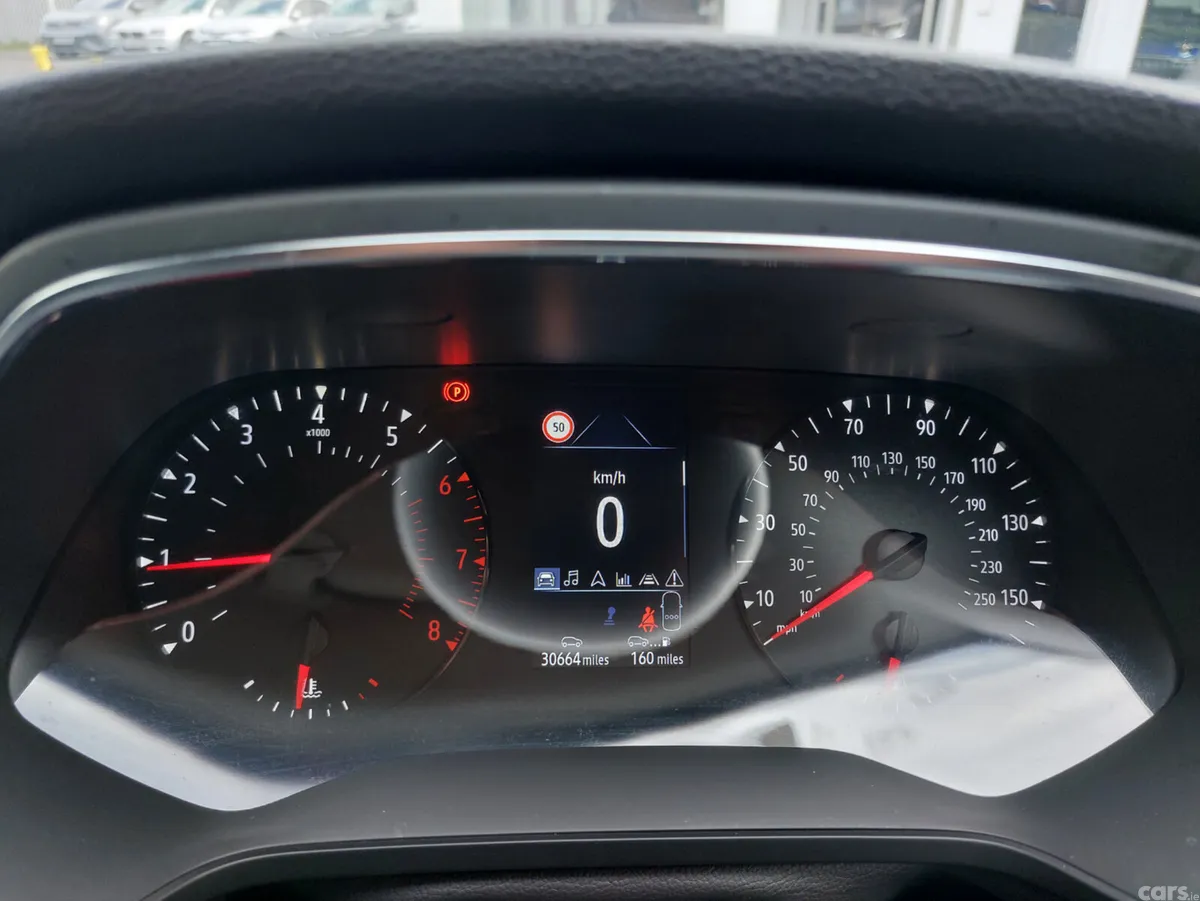 Renault Captur SUV, Petrol, 2023, Grey