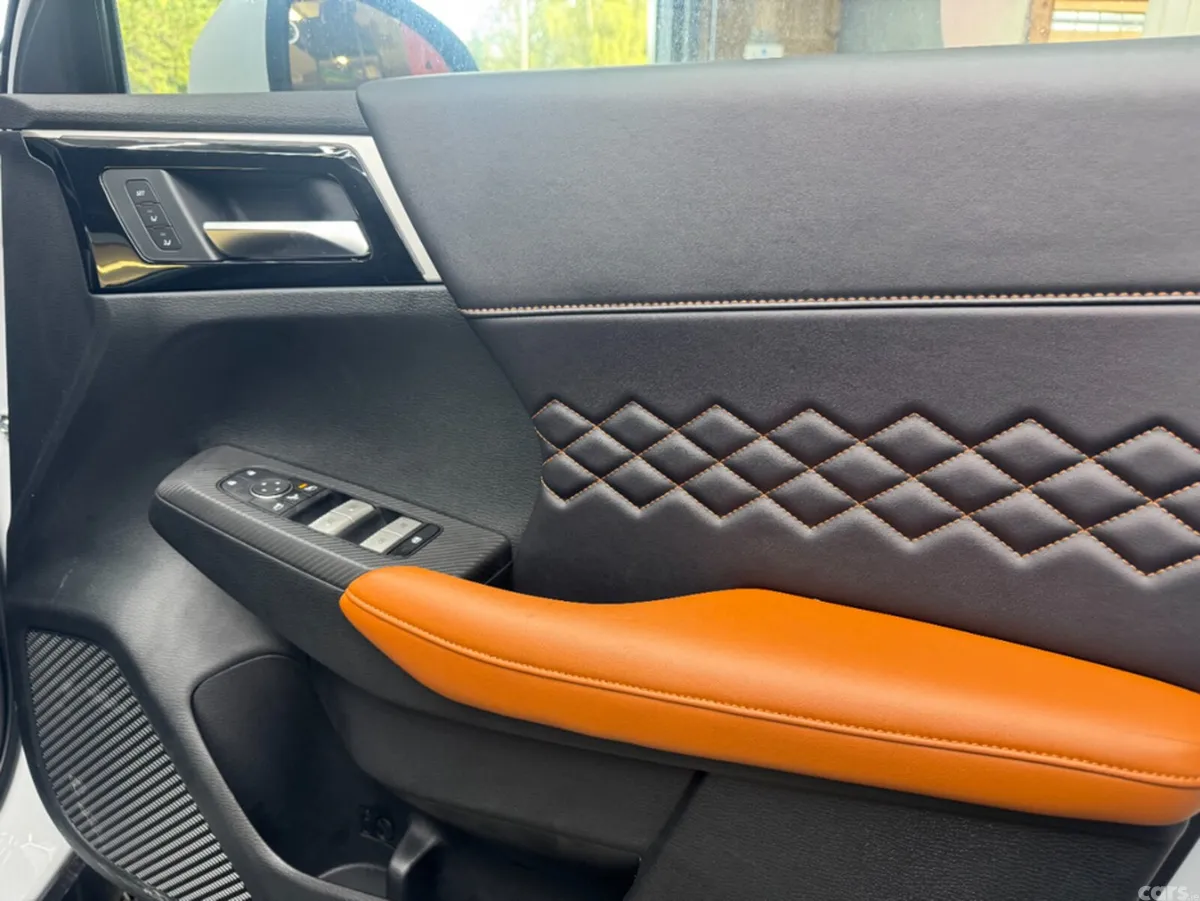 Mitsubishi Outlander SUV, Petrol Plug-in Hybrid, 2024, White