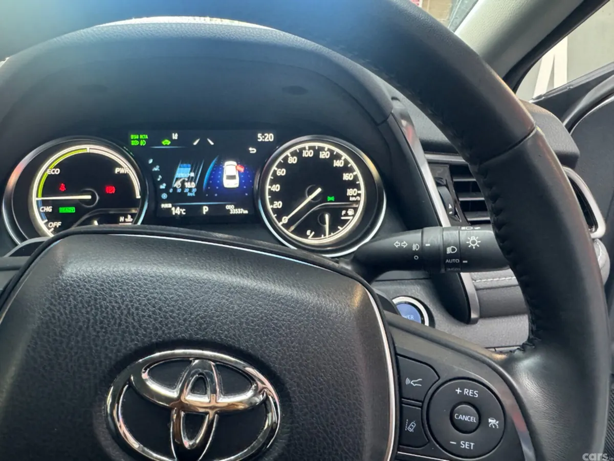 Toyota Camry Saloon, Petrol, 2024, White