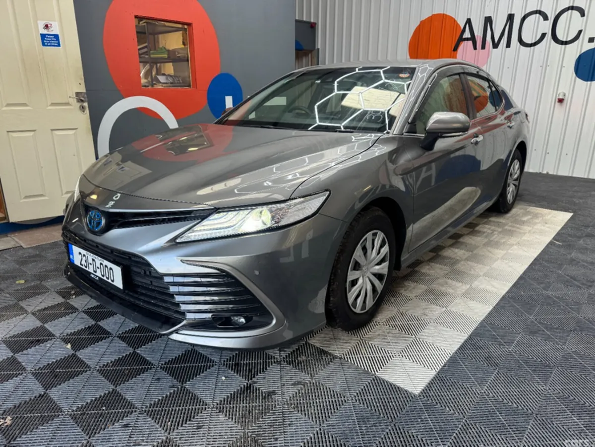 Toyota Camry Saloon, Petrol Hybrid, 2023, Grey