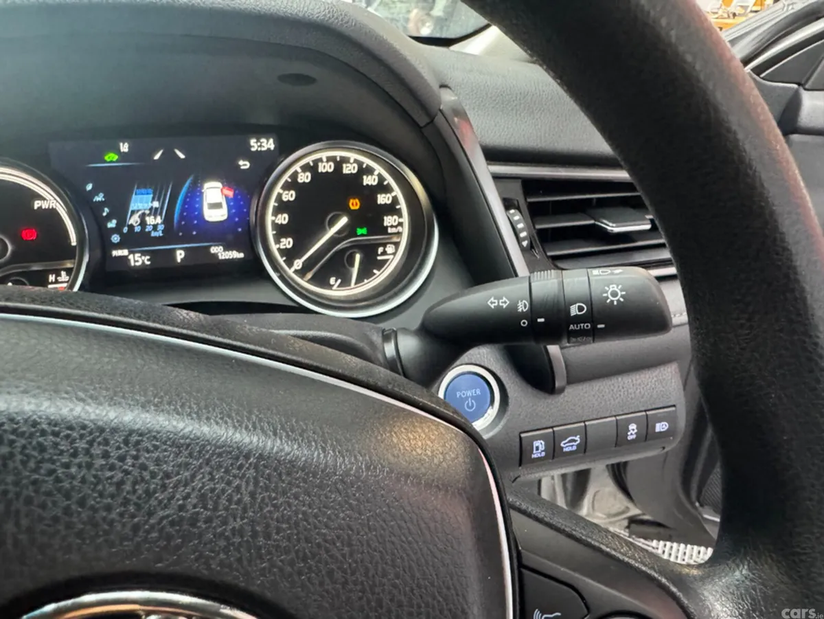 Toyota Camry Saloon, Petrol Hybrid, 2023, Grey