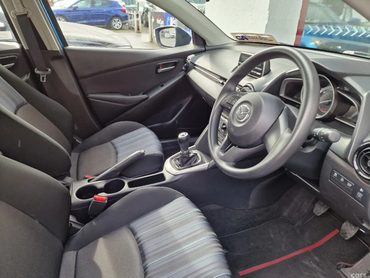 Mazda Mazda2 Hatchback, Petrol, 2017, Blue