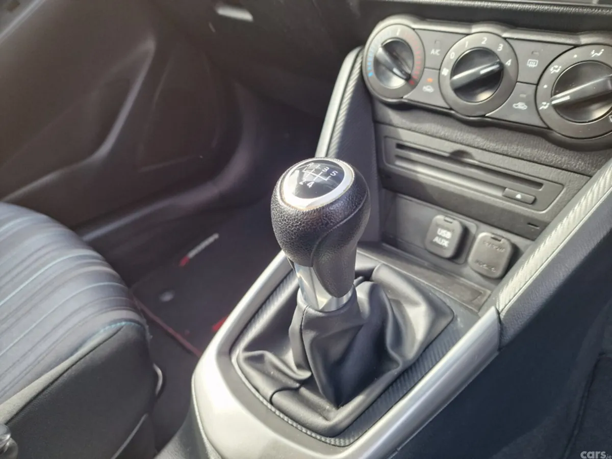 Mazda Mazda2 Hatchback, Petrol, 2017, Blue