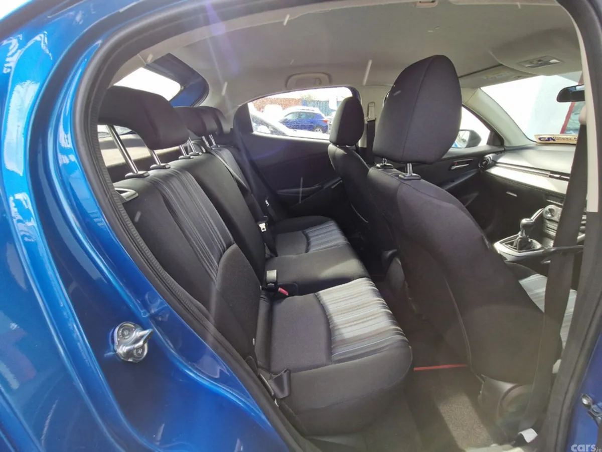 Mazda Mazda2 Hatchback, Petrol, 2017, Blue