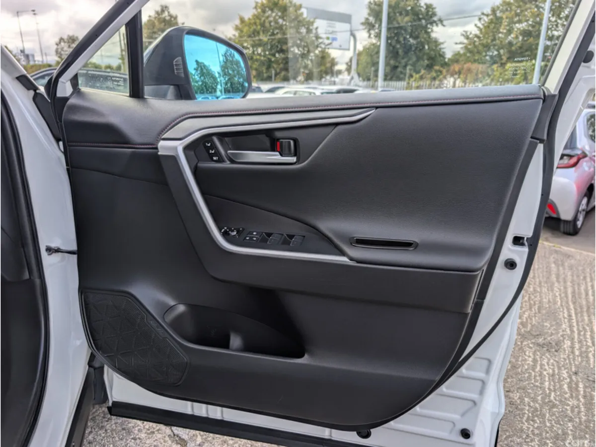 Toyota RAV4 SUV, Petrol Plug-in Hybrid, 2021, White