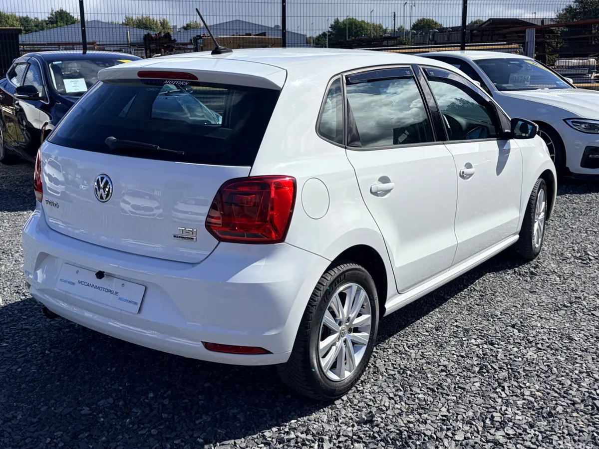 Volkswagen Polo Hatchback, Petrol, 2016, White
