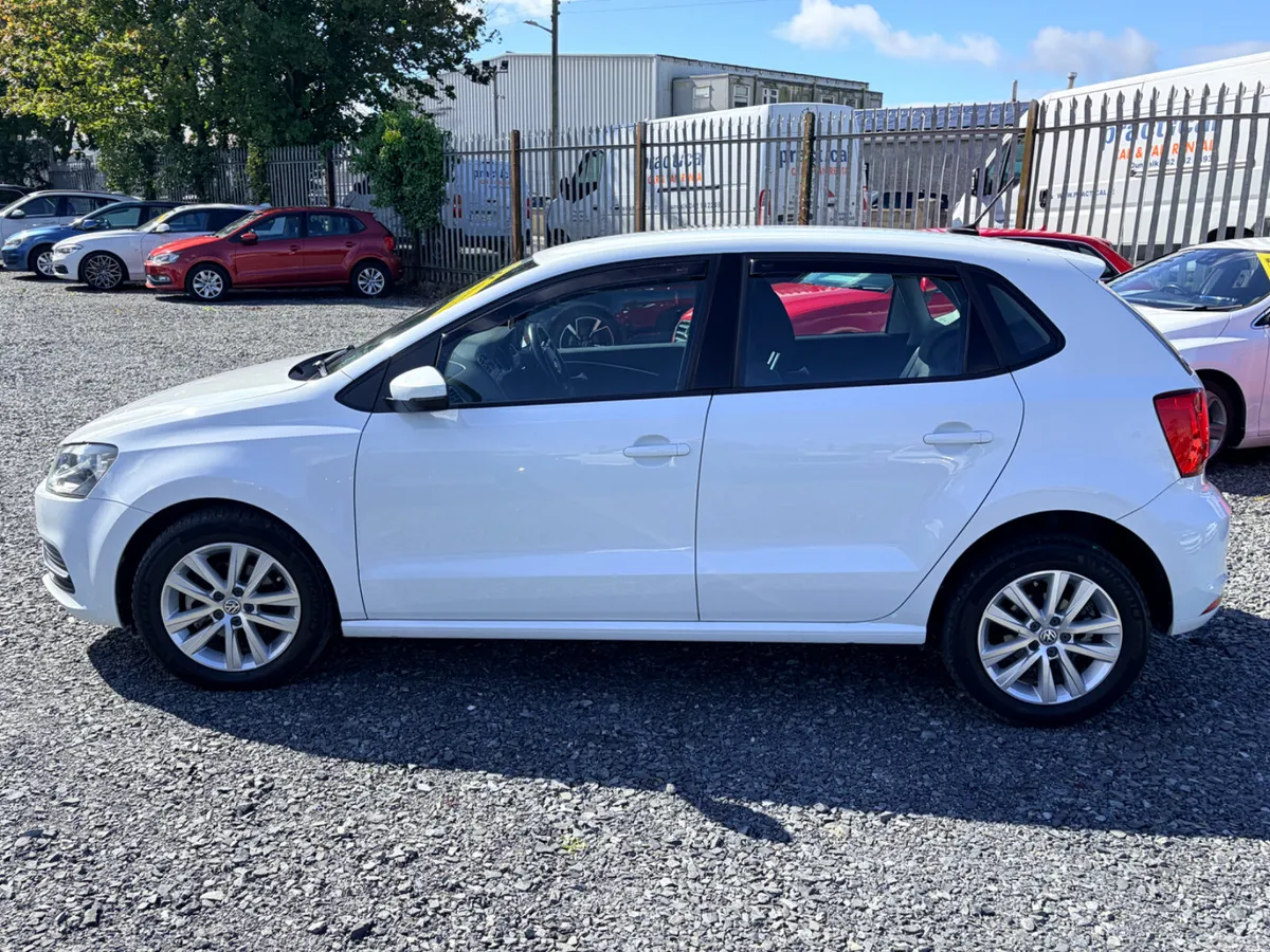 Volkswagen Polo Hatchback, Petrol, 2016, White