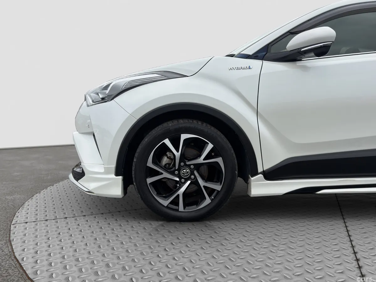 Toyota C-HR Saloon, Petrol Hybrid, 2018, White