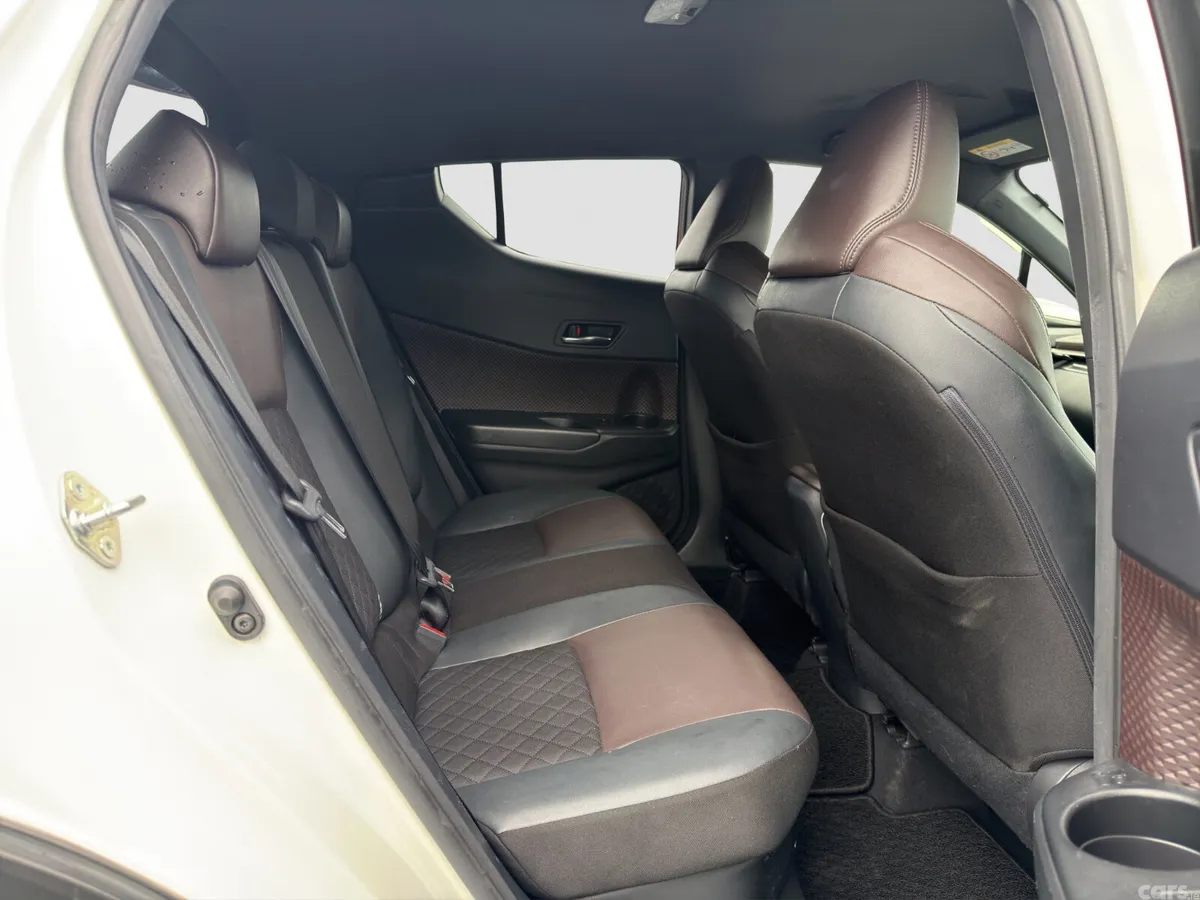 Toyota C-HR Saloon, Petrol Hybrid, 2018, White