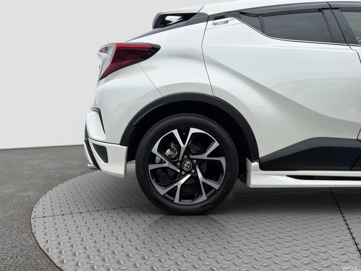 Toyota C-HR Saloon, Petrol Hybrid, 2018, White