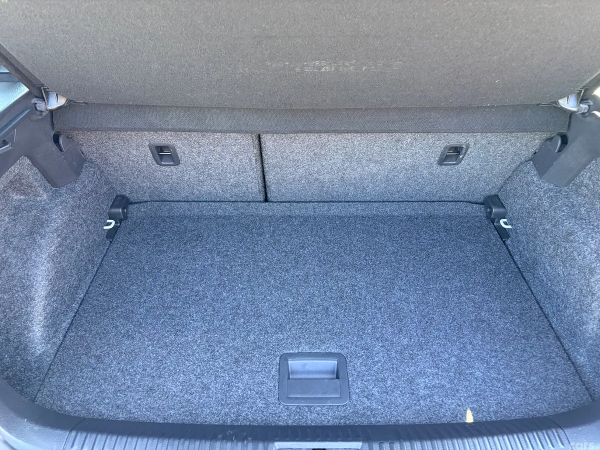 Volkswagen Polo Hatchback, Petrol, 2016, White
