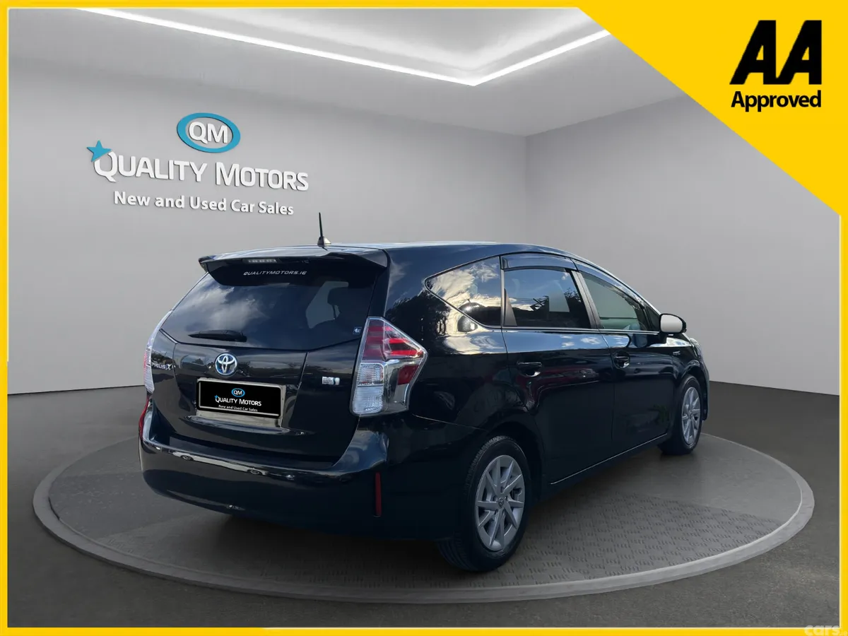 Toyota Prius Saloon, Petrol Hybrid, 2015, Black