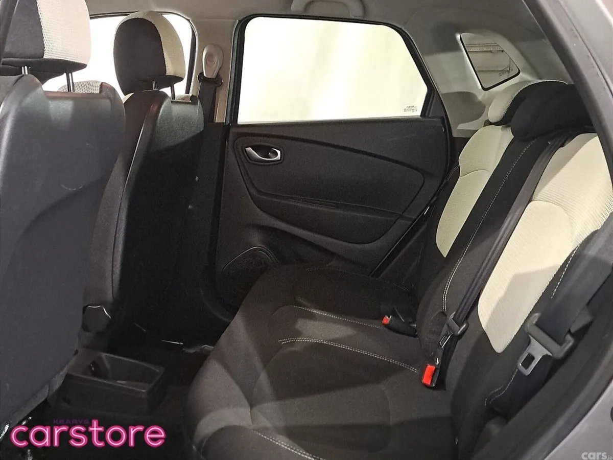 Renault Captur Hatchback, Petrol, 2020, Grey