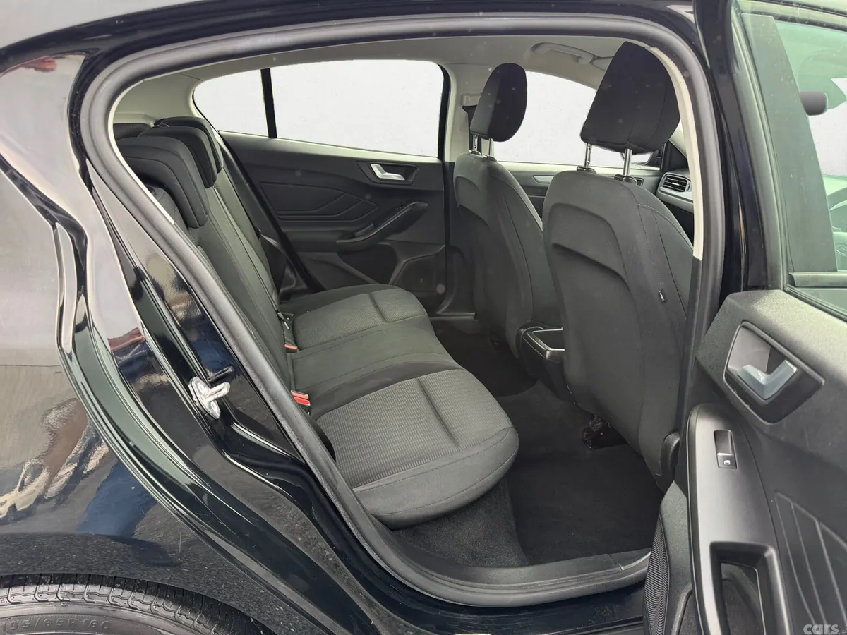 Ford Focus Hatchback, Diesel, 2019, Black