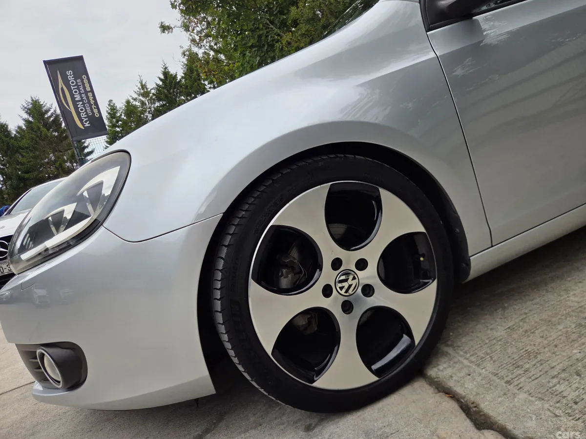 Volkswagen Golf Hatchback, Petrol, 2012, Silver