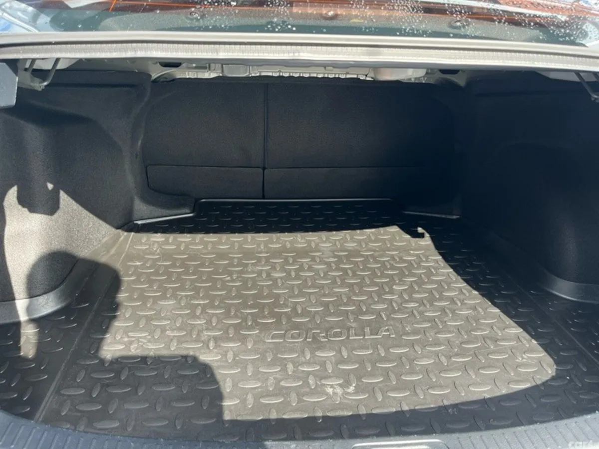 Toyota Corolla Saloon, Petrol Hybrid, 2024, Grey