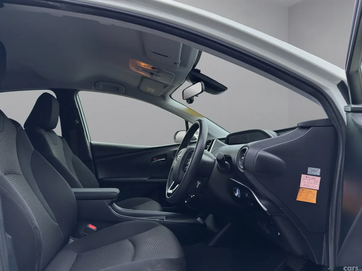 Toyota Prius Hatchback, Petrol Hybrid, 2023, White
