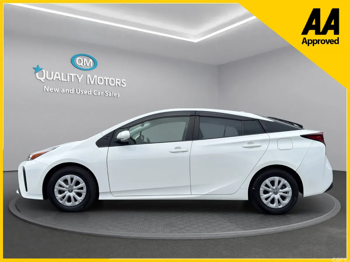 Toyota Prius Hatchback, Petrol Hybrid, 2023, White