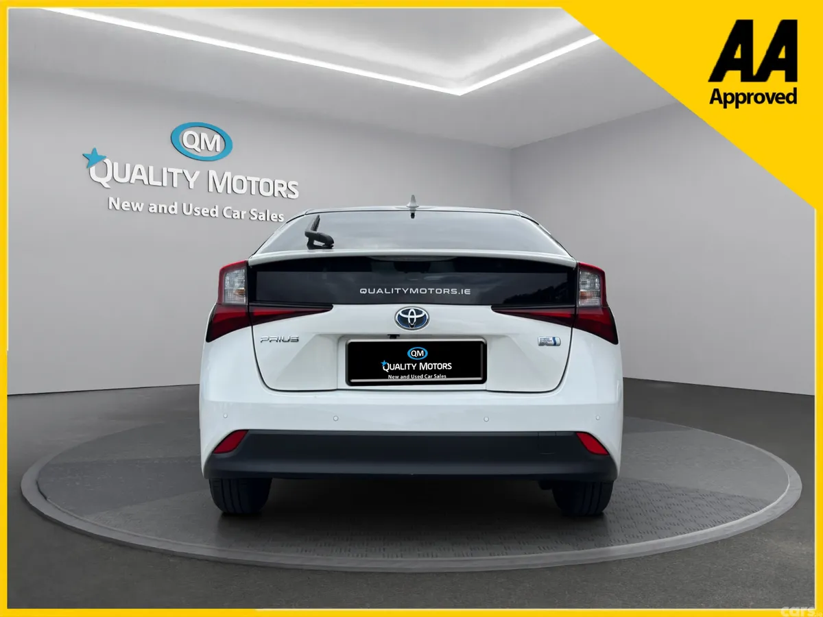 Toyota Prius Hatchback, Petrol Hybrid, 2023, White