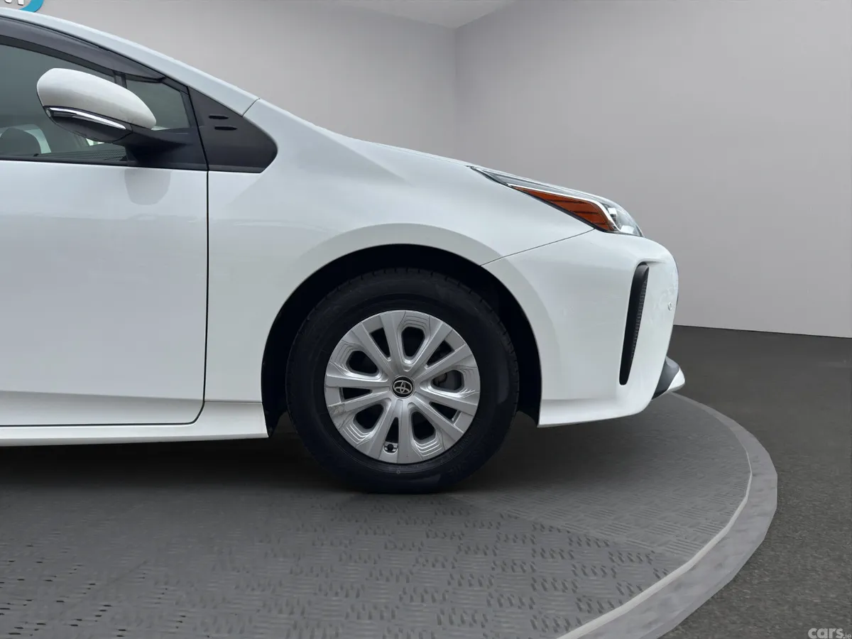 Toyota Prius Hatchback, Petrol Hybrid, 2023, White