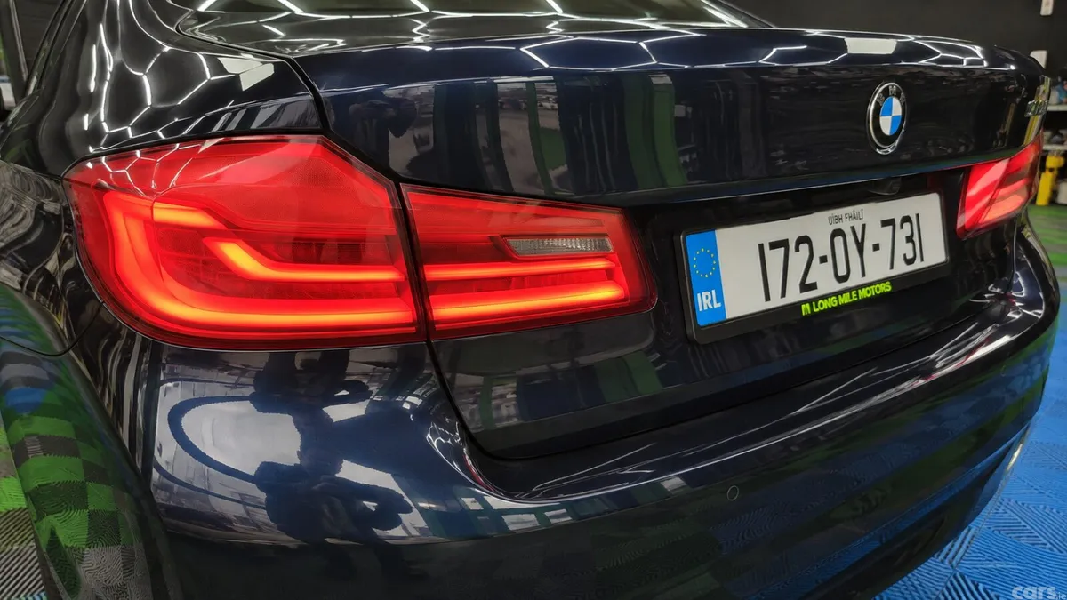 BMW 5-Series Saloon, Petrol Plug-in Hybrid, 2017, Blue