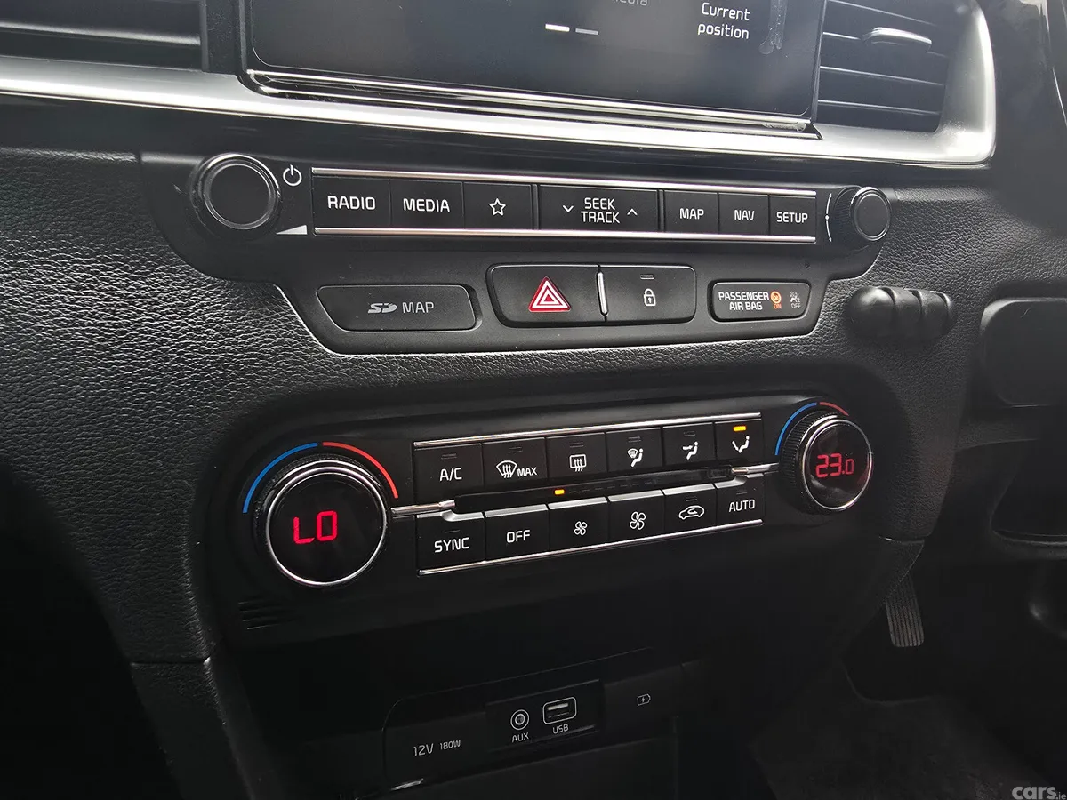 Kia Ceed Hatchback, Diesel, 2019, Grey