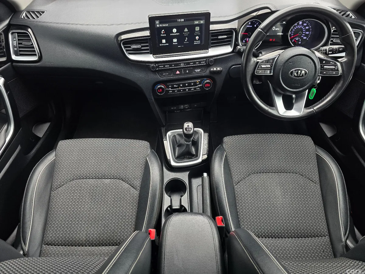 Kia Ceed Hatchback, Diesel, 2019, Grey