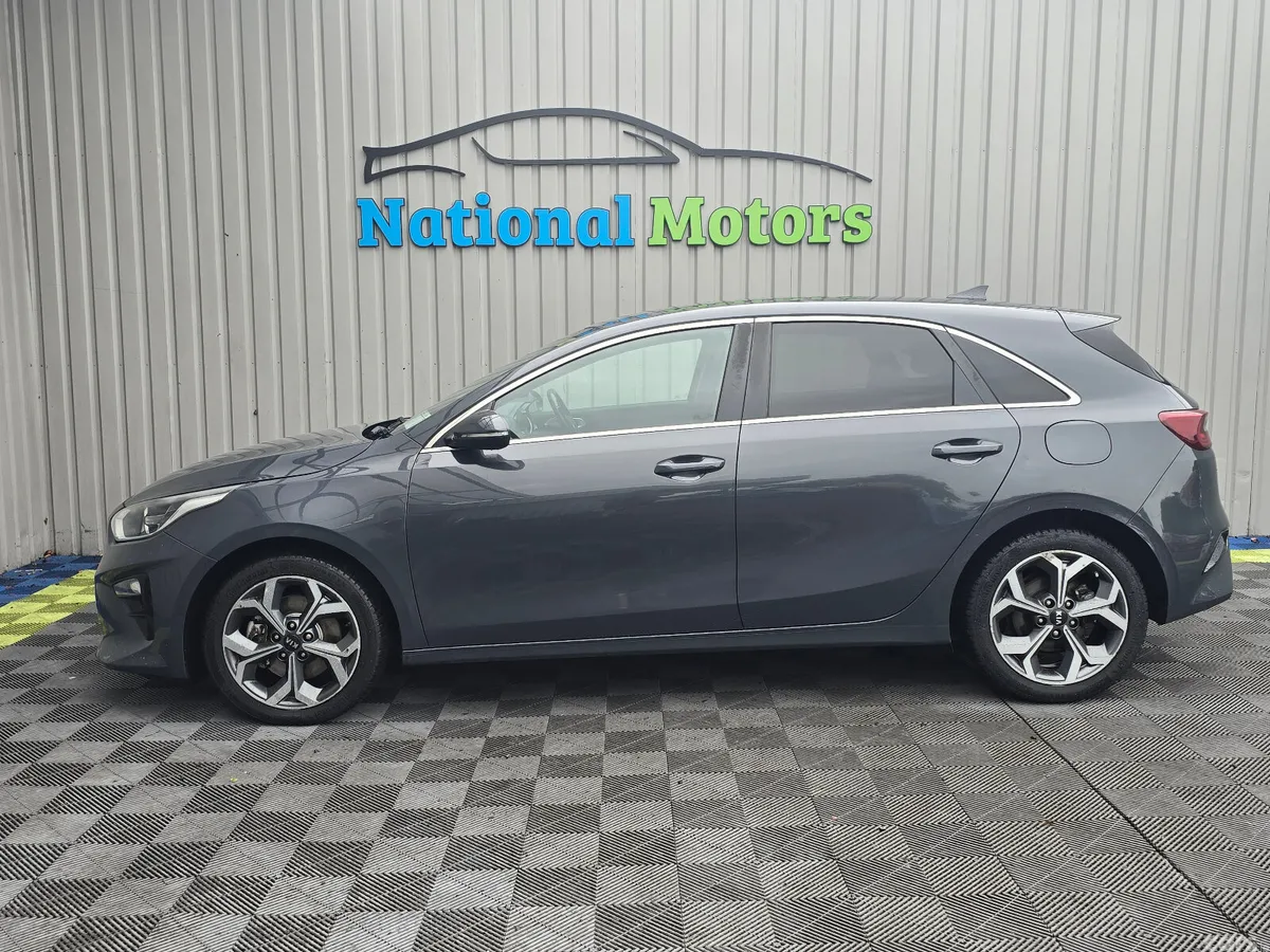 Kia Ceed Hatchback, Diesel, 2019, Grey
