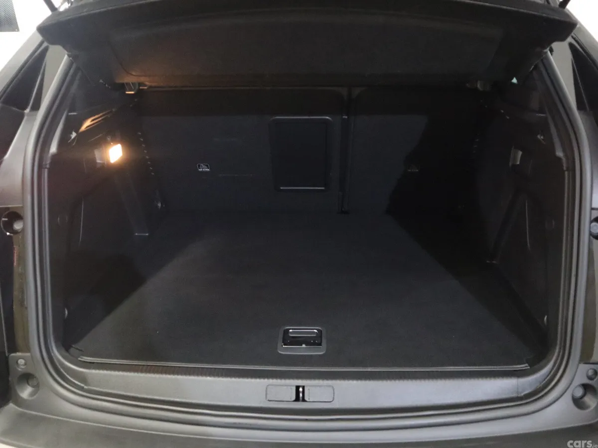 Peugeot 3008 Hatchback, Petrol Plug-in Hybrid, 2023, Black