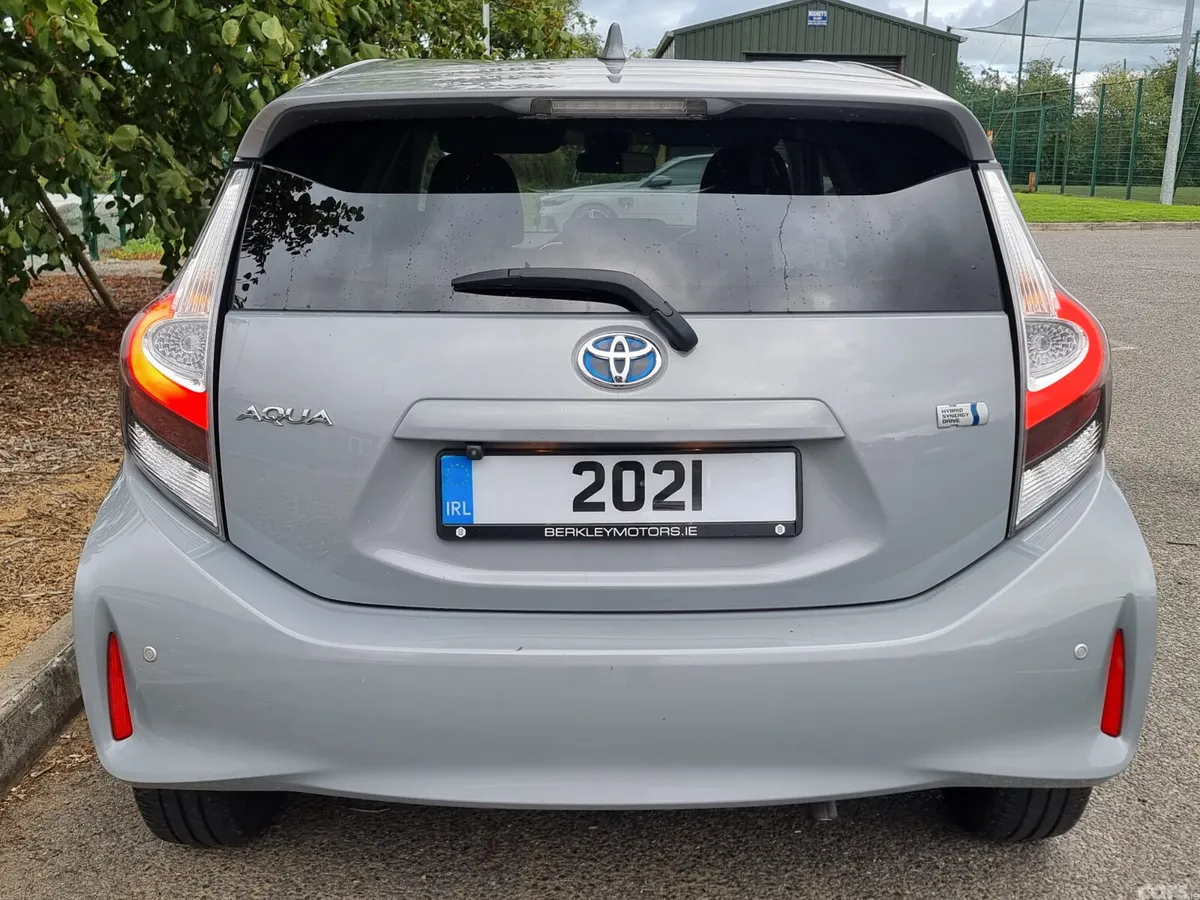 Toyota Aqua Hatchback, Petrol Hybrid, 2021, Grey