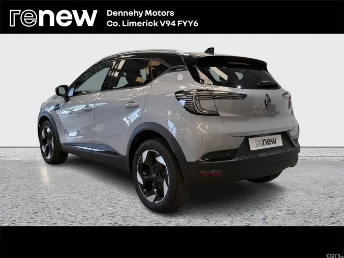 Renault Captur SUV, Petrol, 2026, Grey