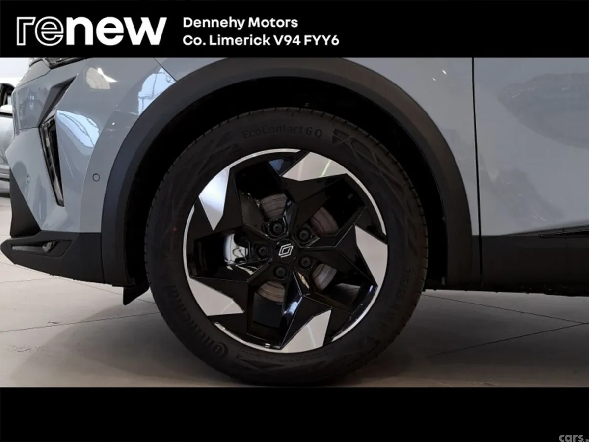 Renault Captur SUV, Petrol, 2026, Grey