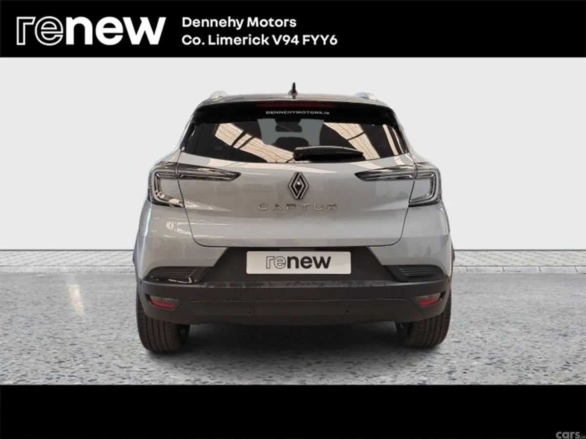Renault Captur SUV, Petrol, 2026, Grey