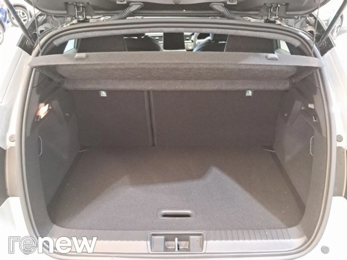 Renault Captur SUV, Petrol, 2026, Grey