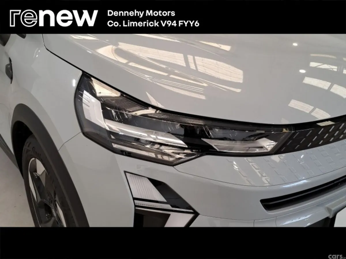 Renault Captur SUV, Petrol, 2026, Grey