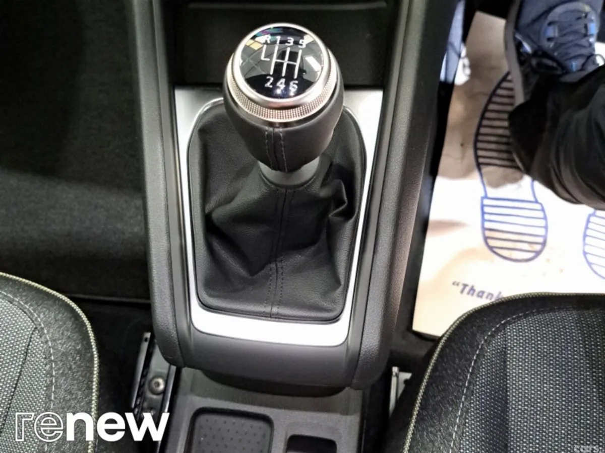 Renault Captur SUV, Petrol, 2026, Grey